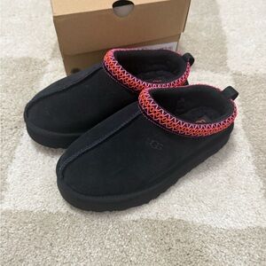 UGG Tazz Slippers